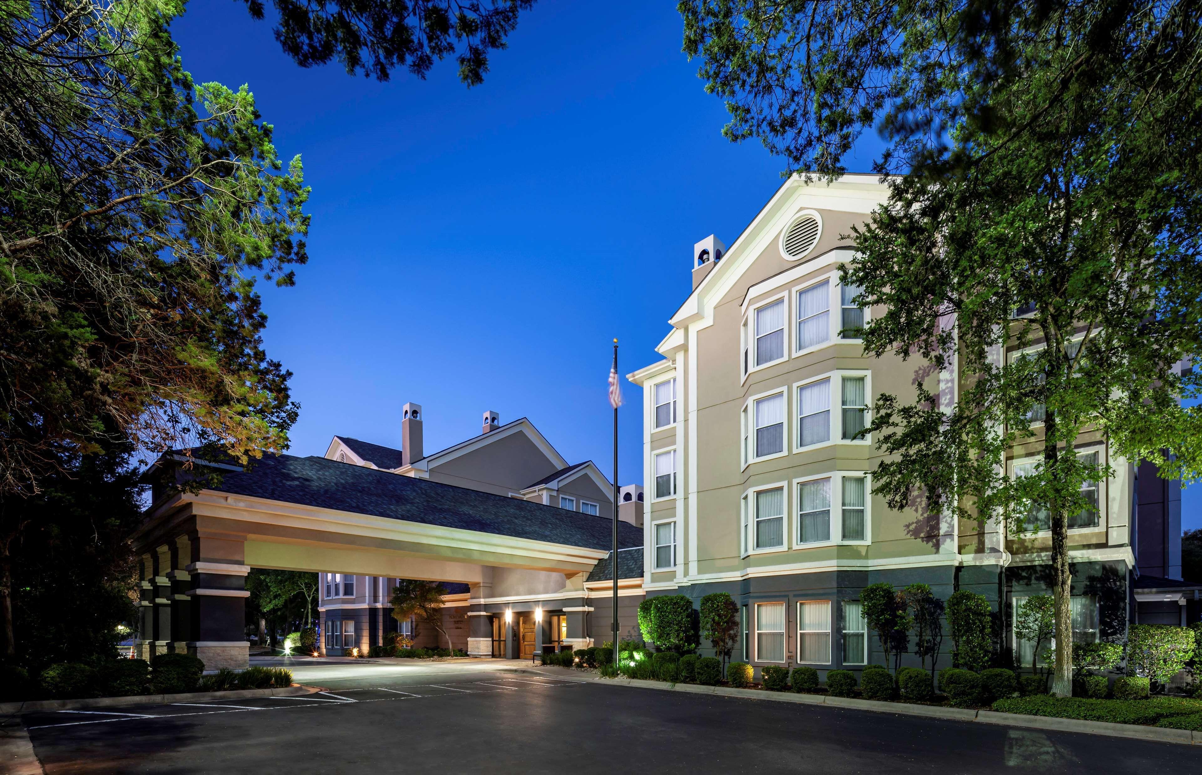 Hospedagem Perto do Highland Mall: 4 Hotéis em Austin Comparados